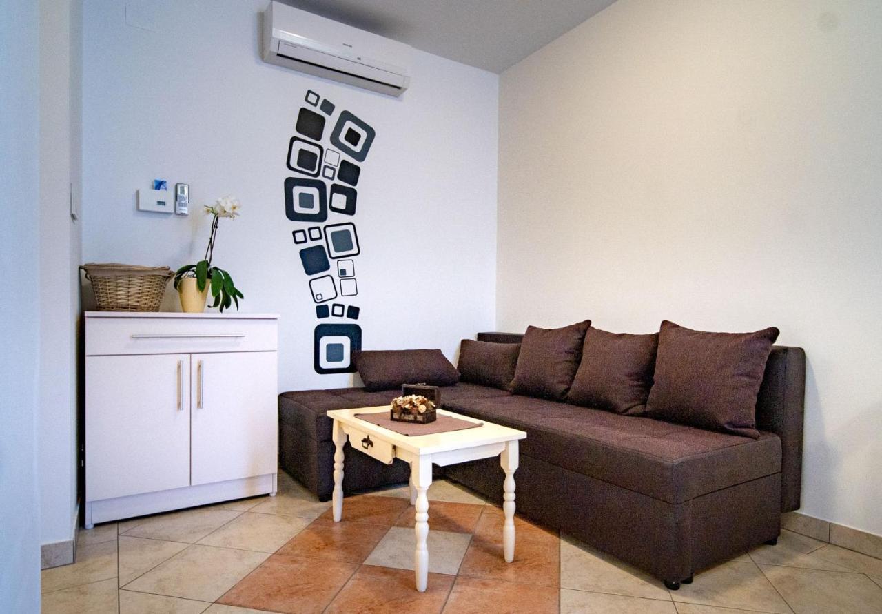 Mistral Apartments Lopar Kültér fotó
