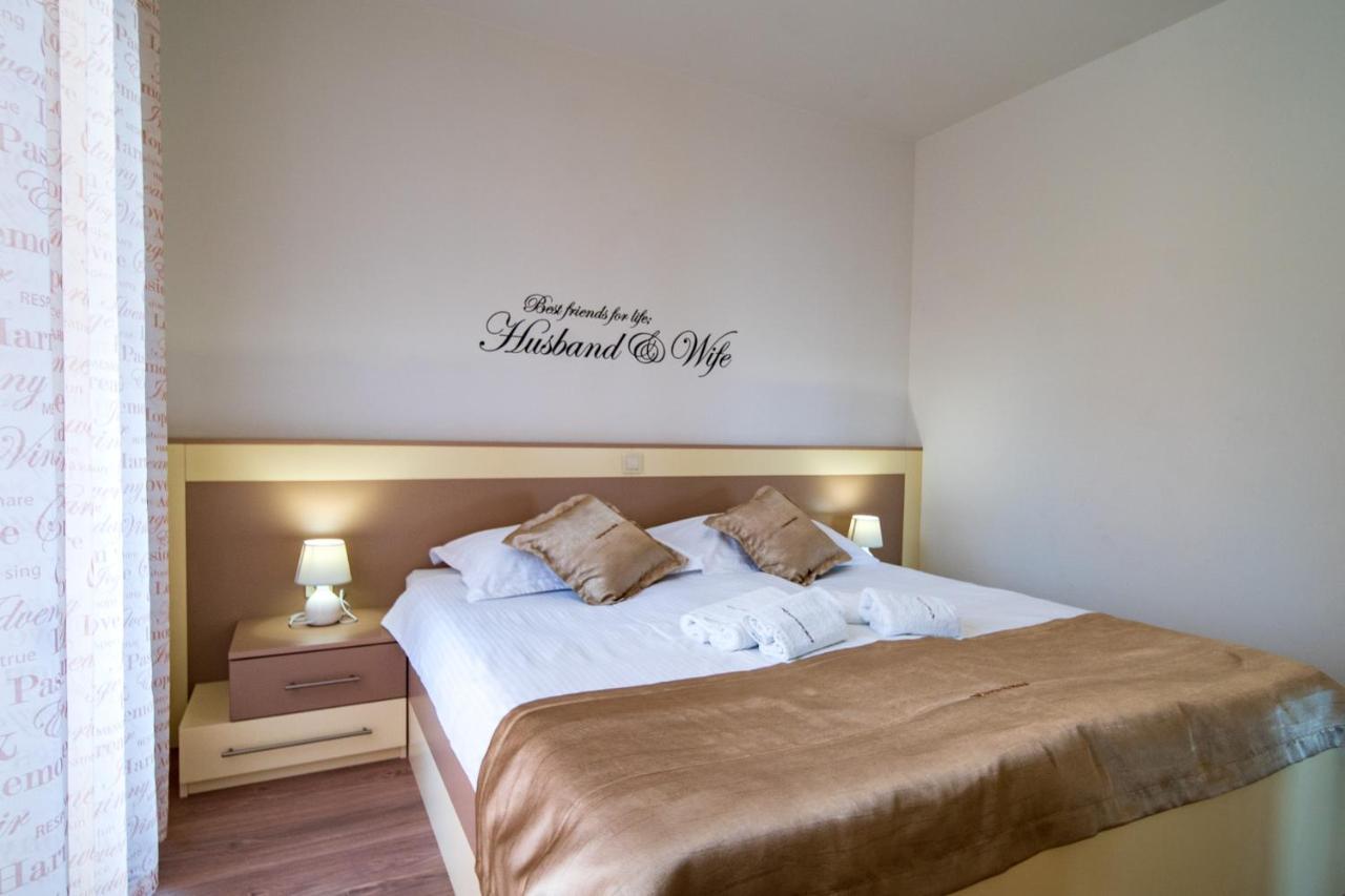 Mistral Apartments Lopar Kültér fotó