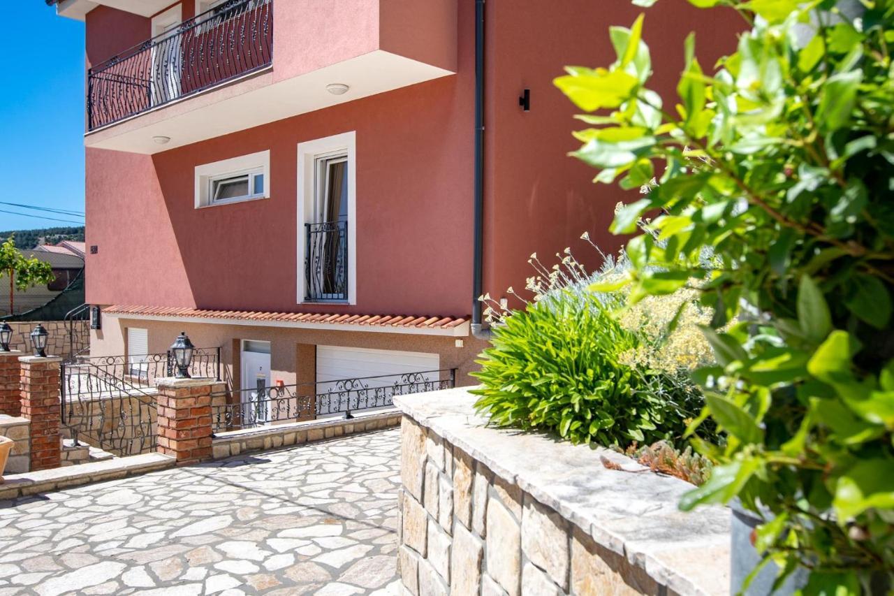 Mistral Apartments Lopar Kültér fotó